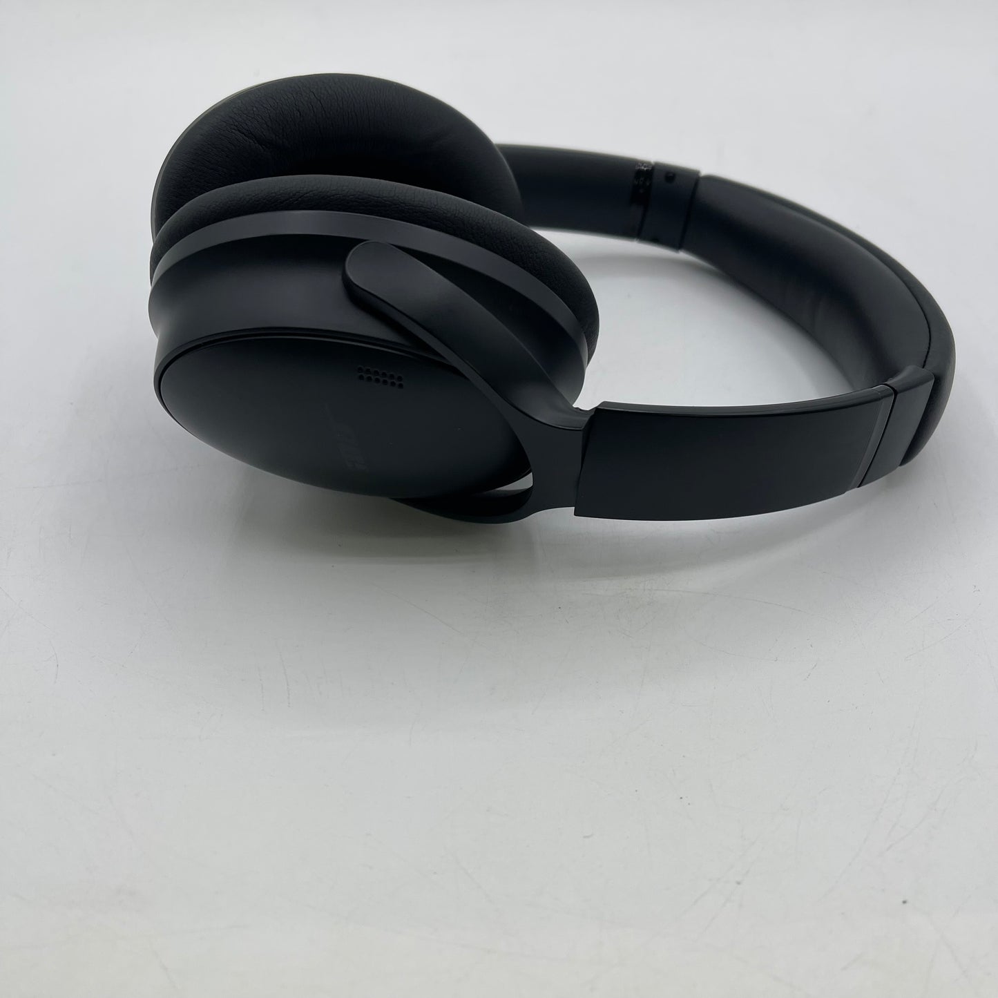 Bose QuietComfort Over-Ear Wireless Bluetooth Headphones Black