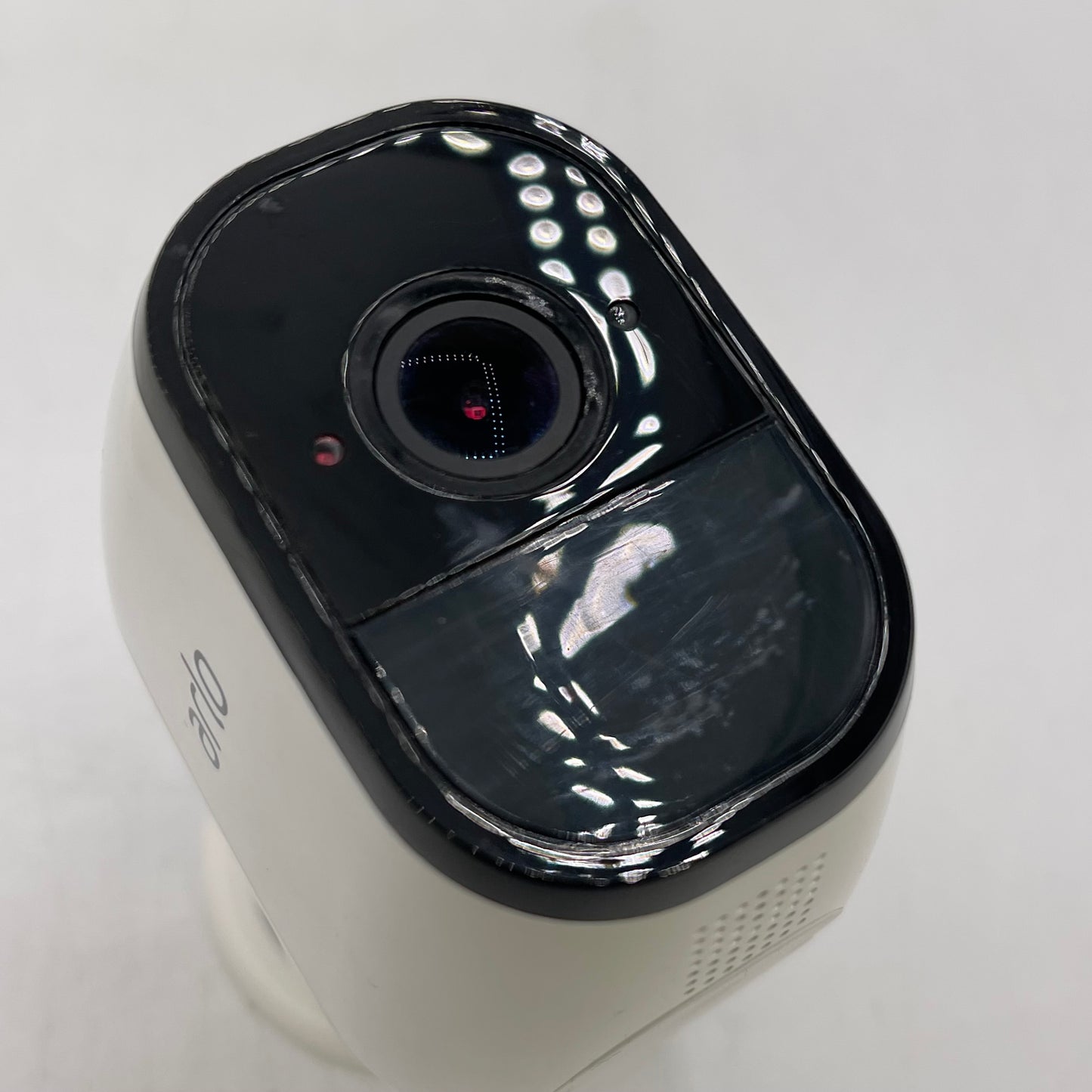Arlo Pro Base Station VMB4000 with 1 Security Camera