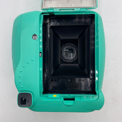 FujiFilm Instax Mini 8 Instant Camera
