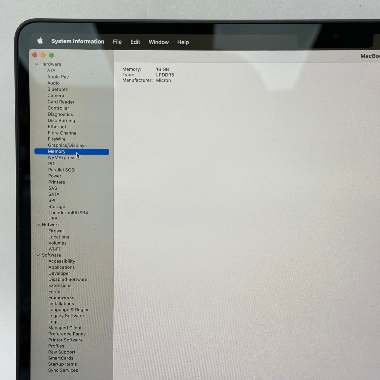 2025 Apple MacBook Air 13" M4 8C GPU 4.5GHz 16GB RAM 256GB SSD A3240