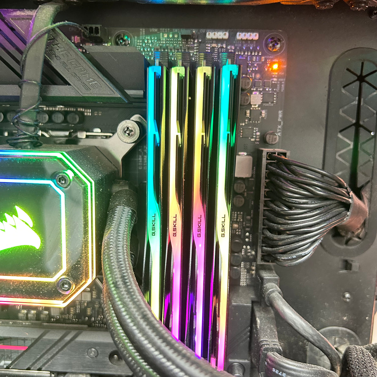 G.Skill Trident Z RGB 32GB (2x16GB) RAM DDR5 5600MHz F5-5600J3636C16GX2