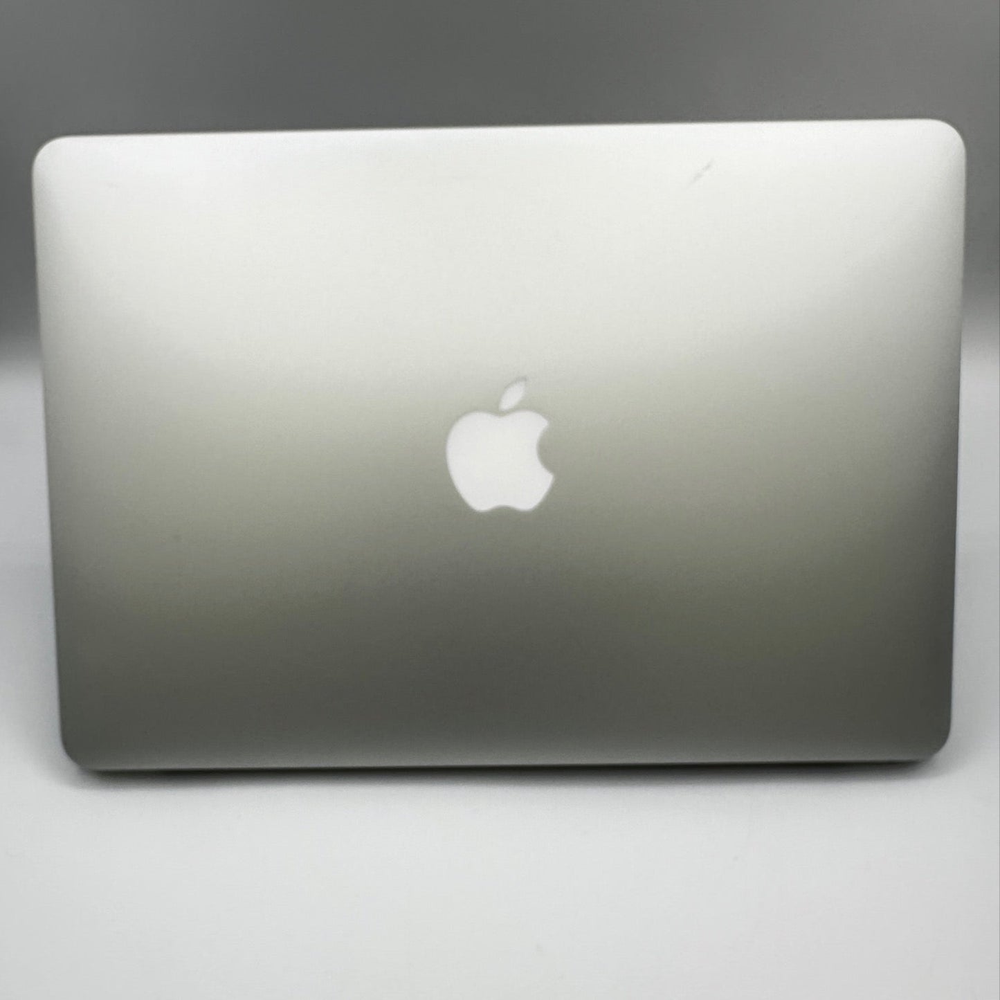 2015 Apple MacBook Air 13.3" i5 1.6GHz 8GB RAM 128GB SSD Silver A1466