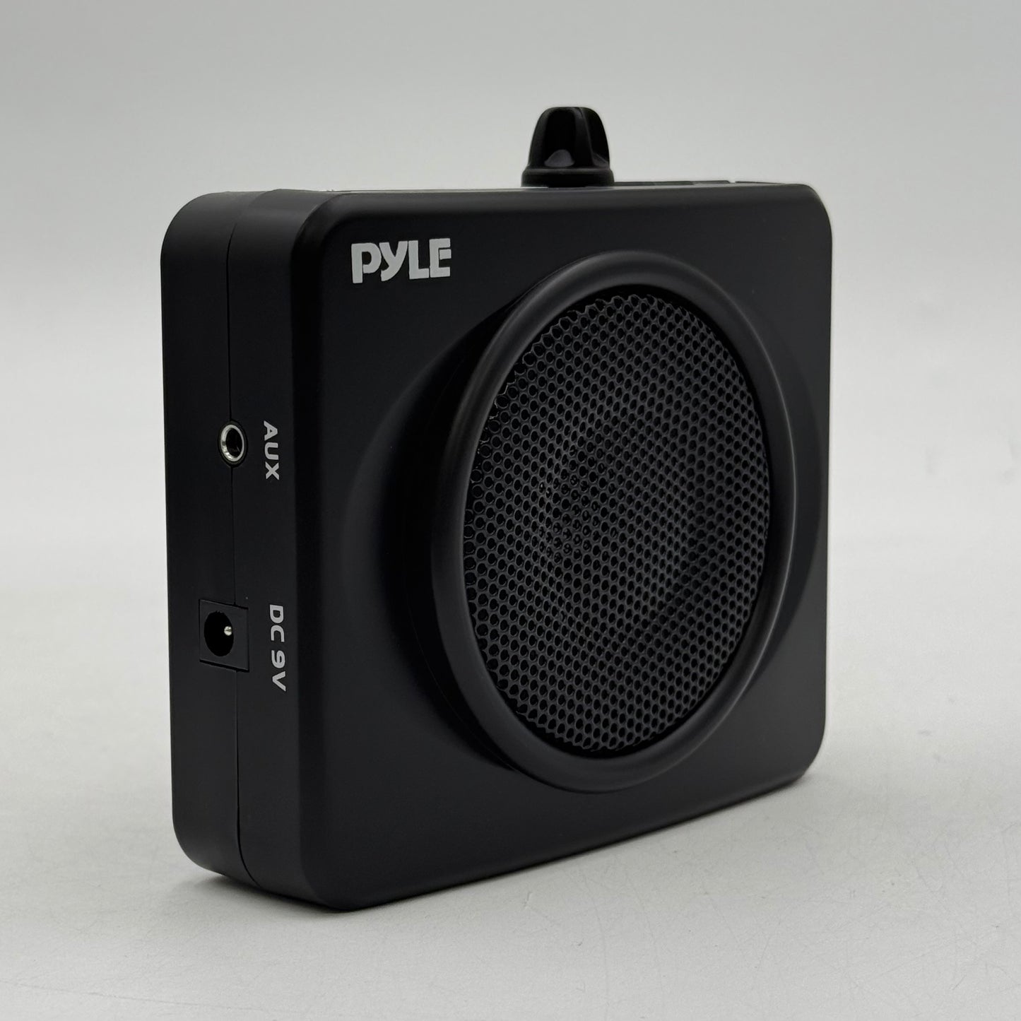 Pyle Compact & Portable PA Speaker System  Bluetooth Karaoke Speaker PWMA60UB
