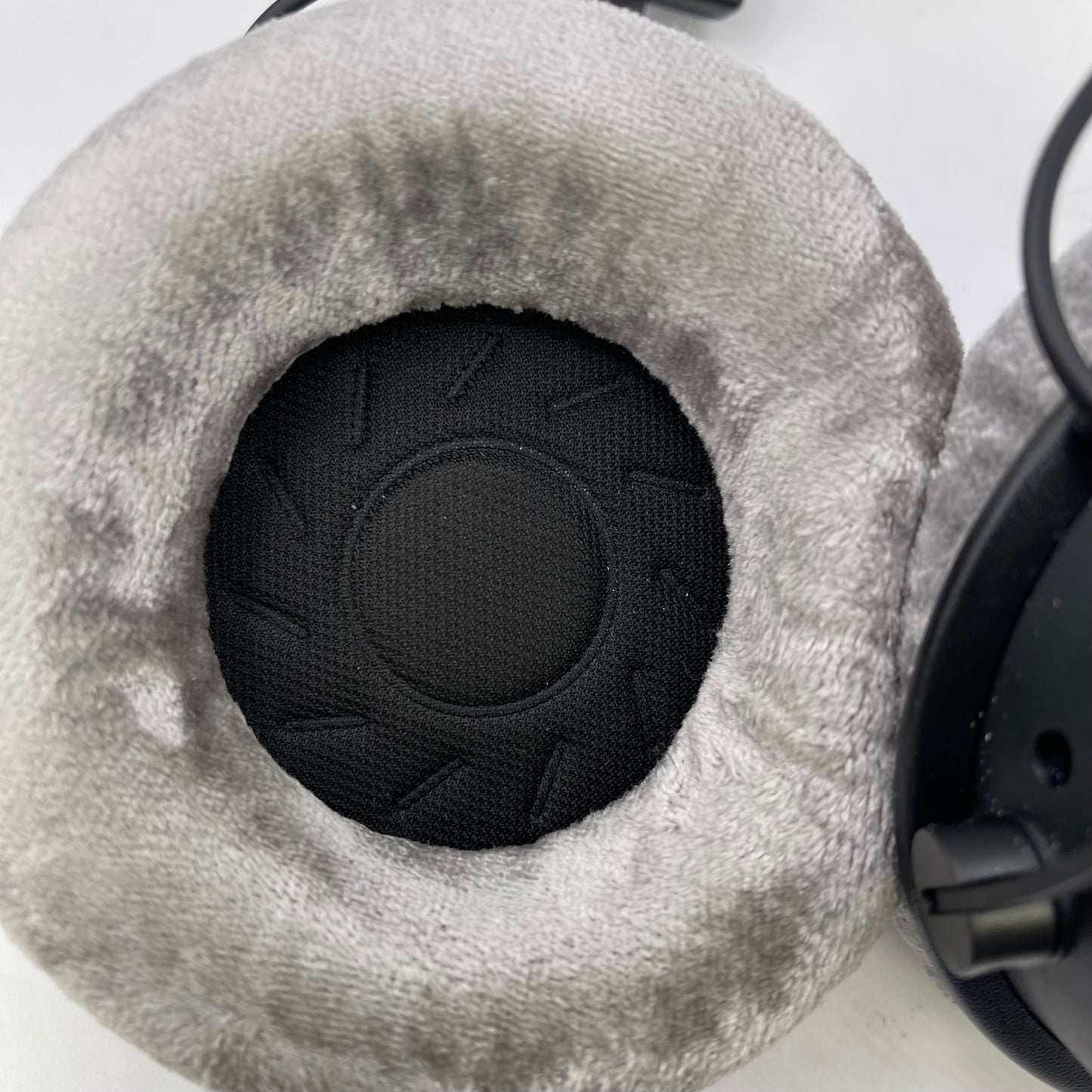 Beyerdynamic DT 770 PRO Over-Ear Dynamic Studio Headphone Black