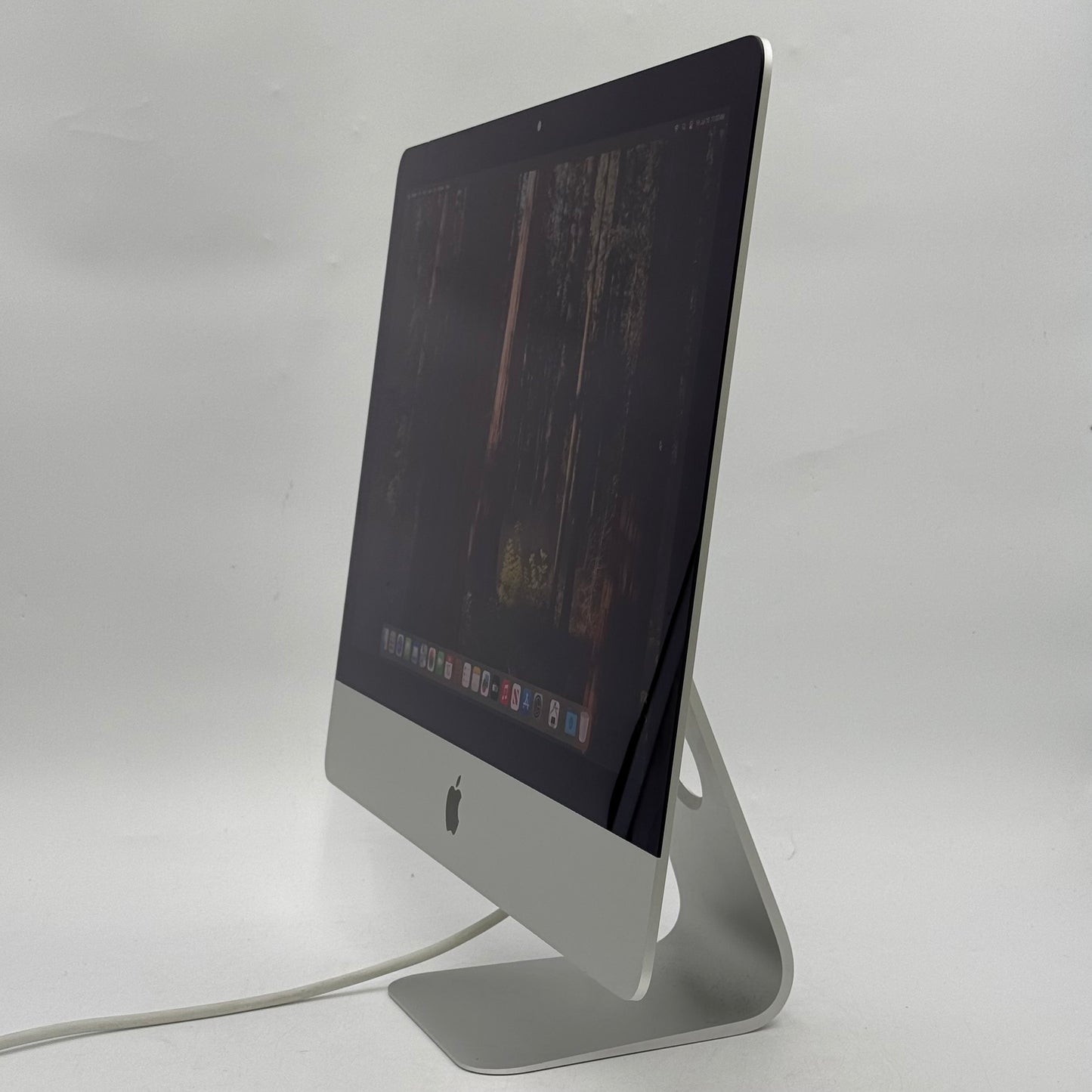 2019 Apple iMac 21.5" i3 3.6GHz 8GB RAM 1TB HDD Silver A2116
