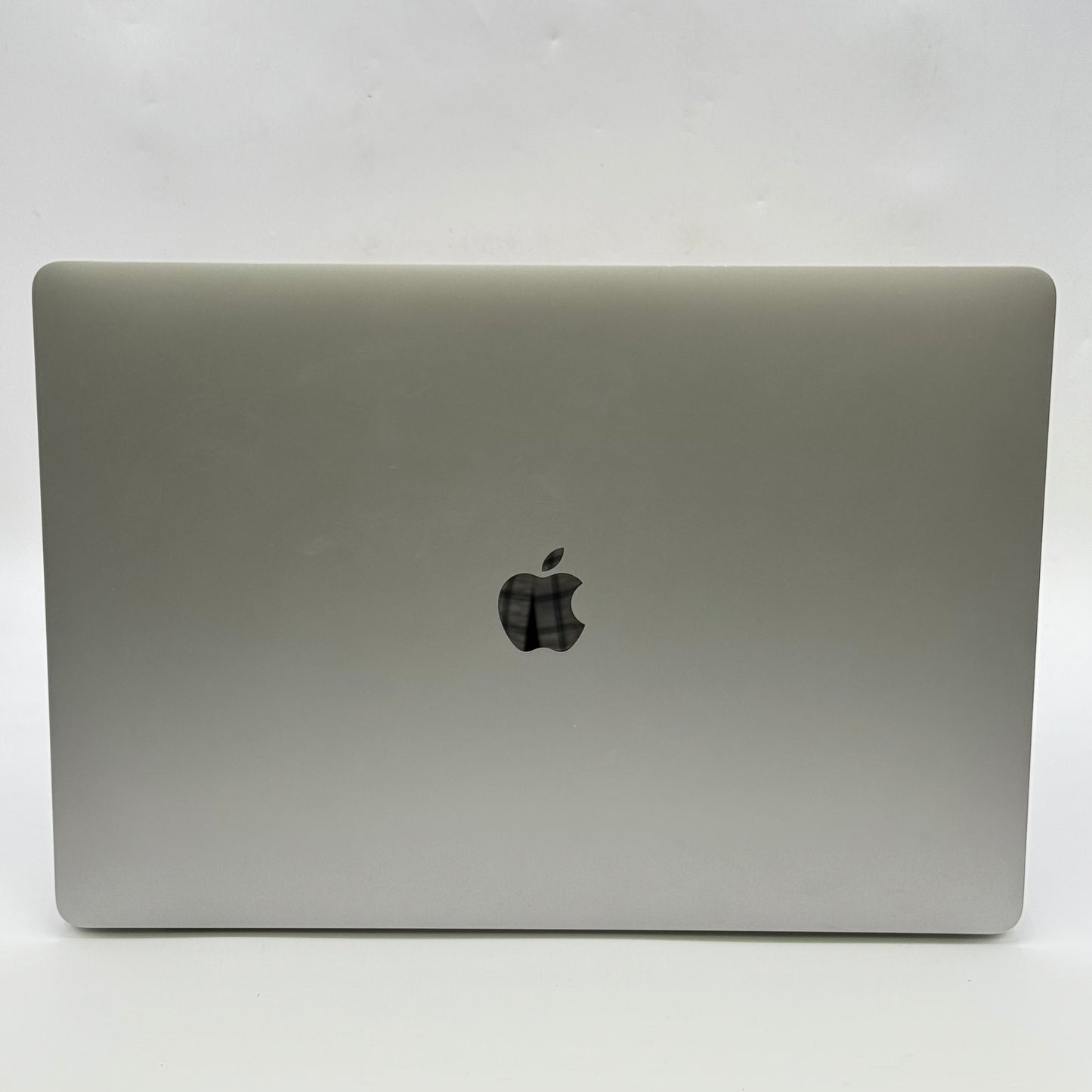 2019 Apple MacBook Pro 16" i9 2.4GHz 32GB RAM 1TB SSD Silver A2141