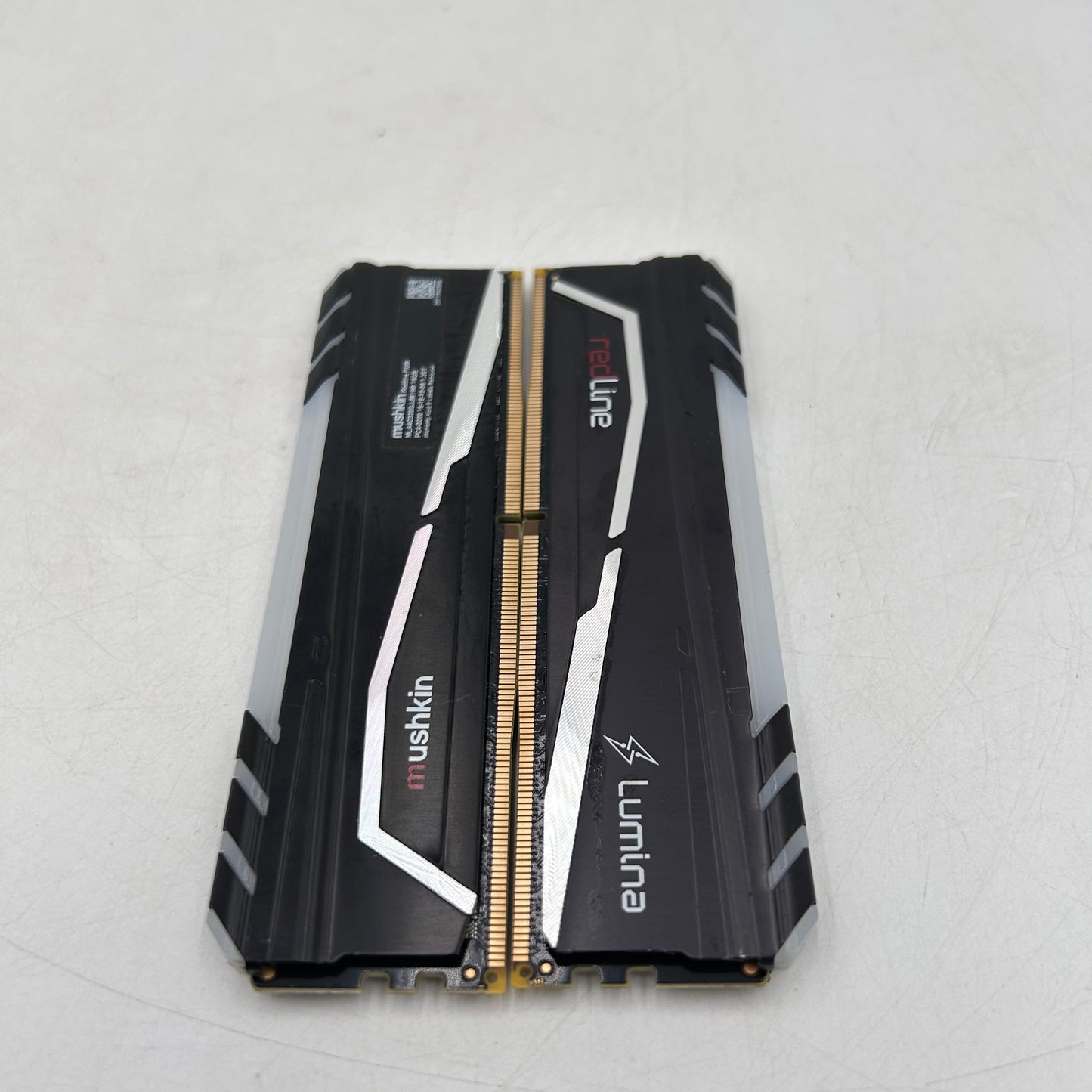 Mushkin Enhanced Redline RGB 64GB (4x16GB) RAM DDR4 3200MHz MLA4C320GJJM16G
