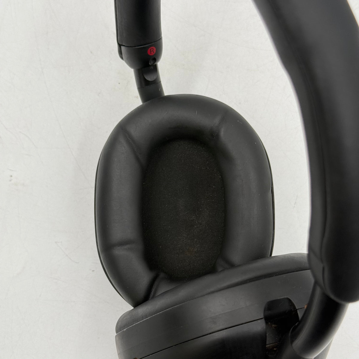 Sony WH-1000XM5 Noise-Cancelling Over-Ear Bluetooth Headphones Black YY2954
