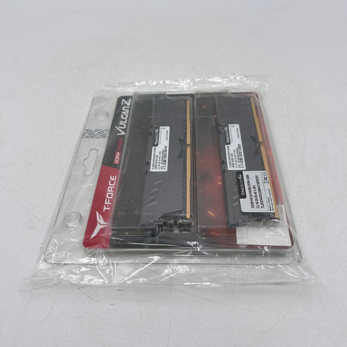 New TeamGroup T-Force Vulcan Z 32GB (2x16GB) RAM DDR4 3200MHz 