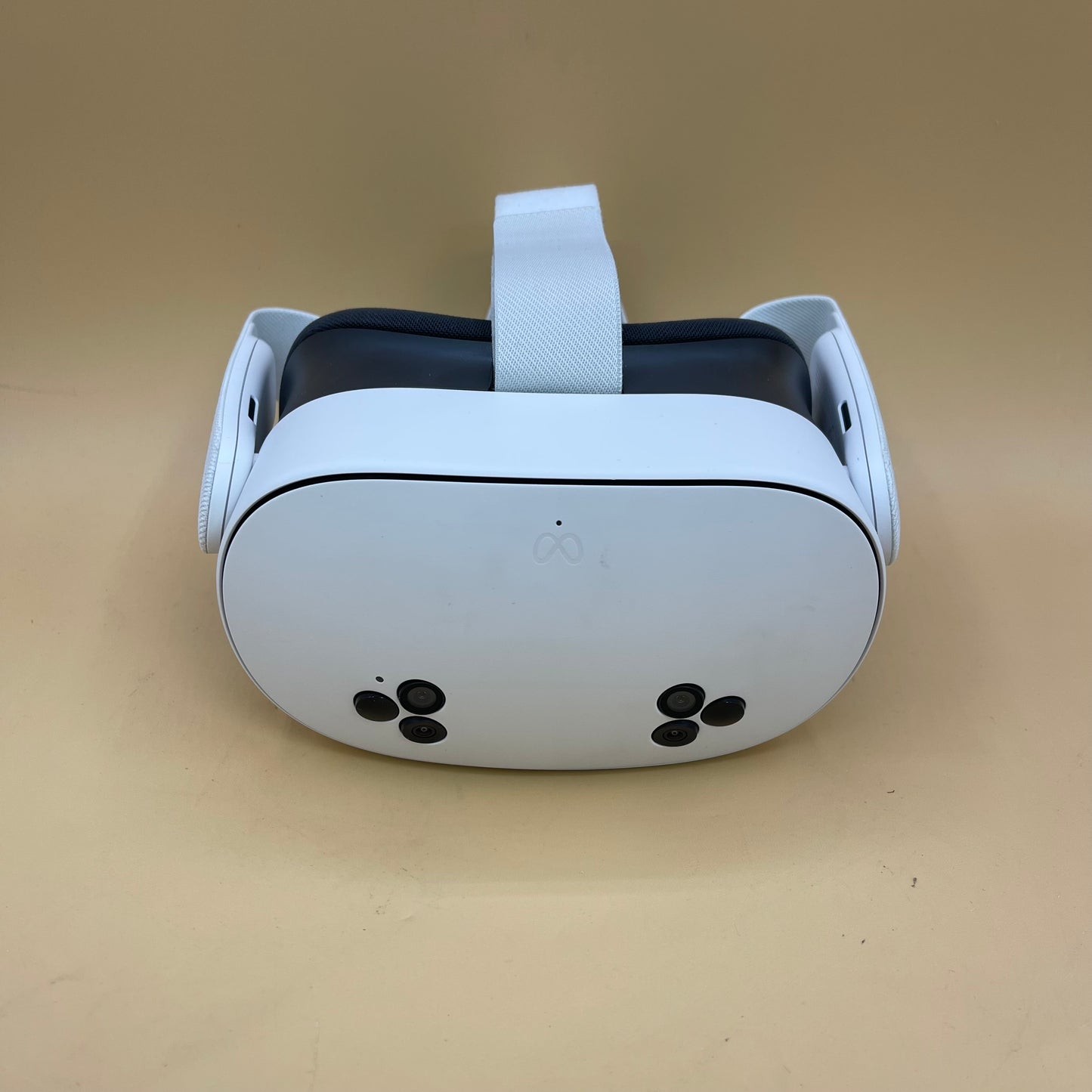 Meta Quest 3S 128GB Standalone All-in-One VR Headset P97