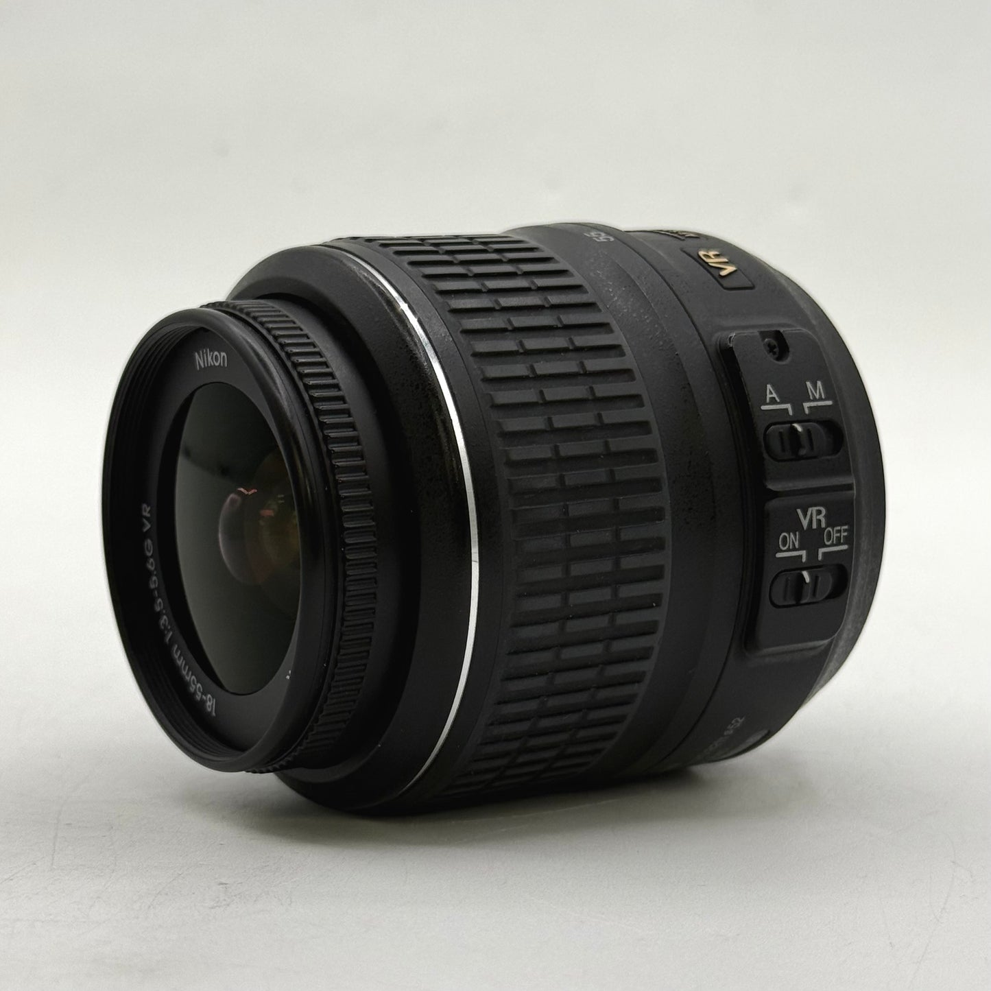 Nikon AF-S DX NIKKOR 18-55mm f/3.5-5.6 DX VR Standard Zoom Lens For F-Mount