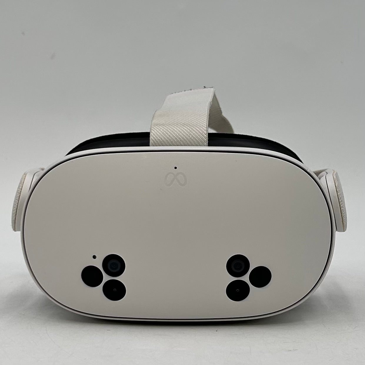 Meta Quest 3S 128GB Standalone All-in-One VR Headset P97
