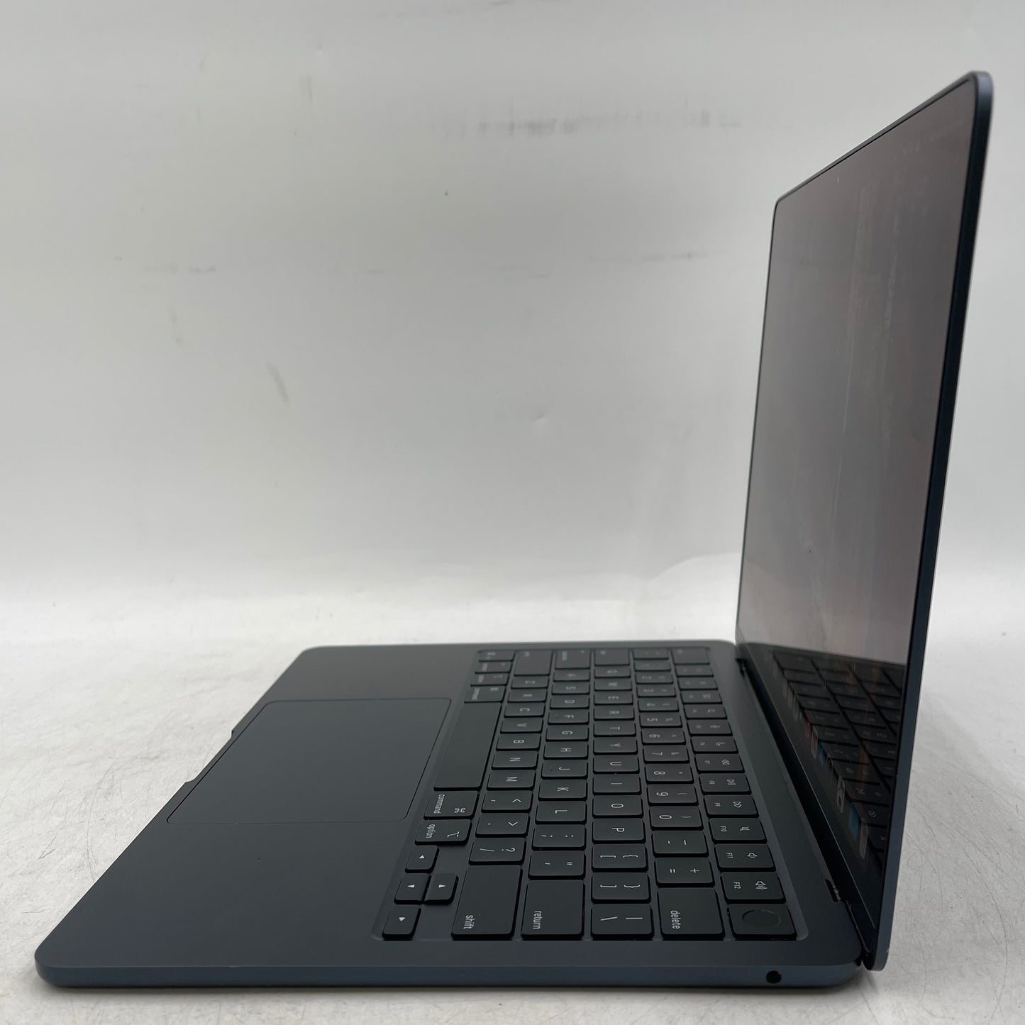 2025 Apple MacBook Air 13.6" M4 8C GPU 4.5GHz 16GB RAM 256GB SSD A3240