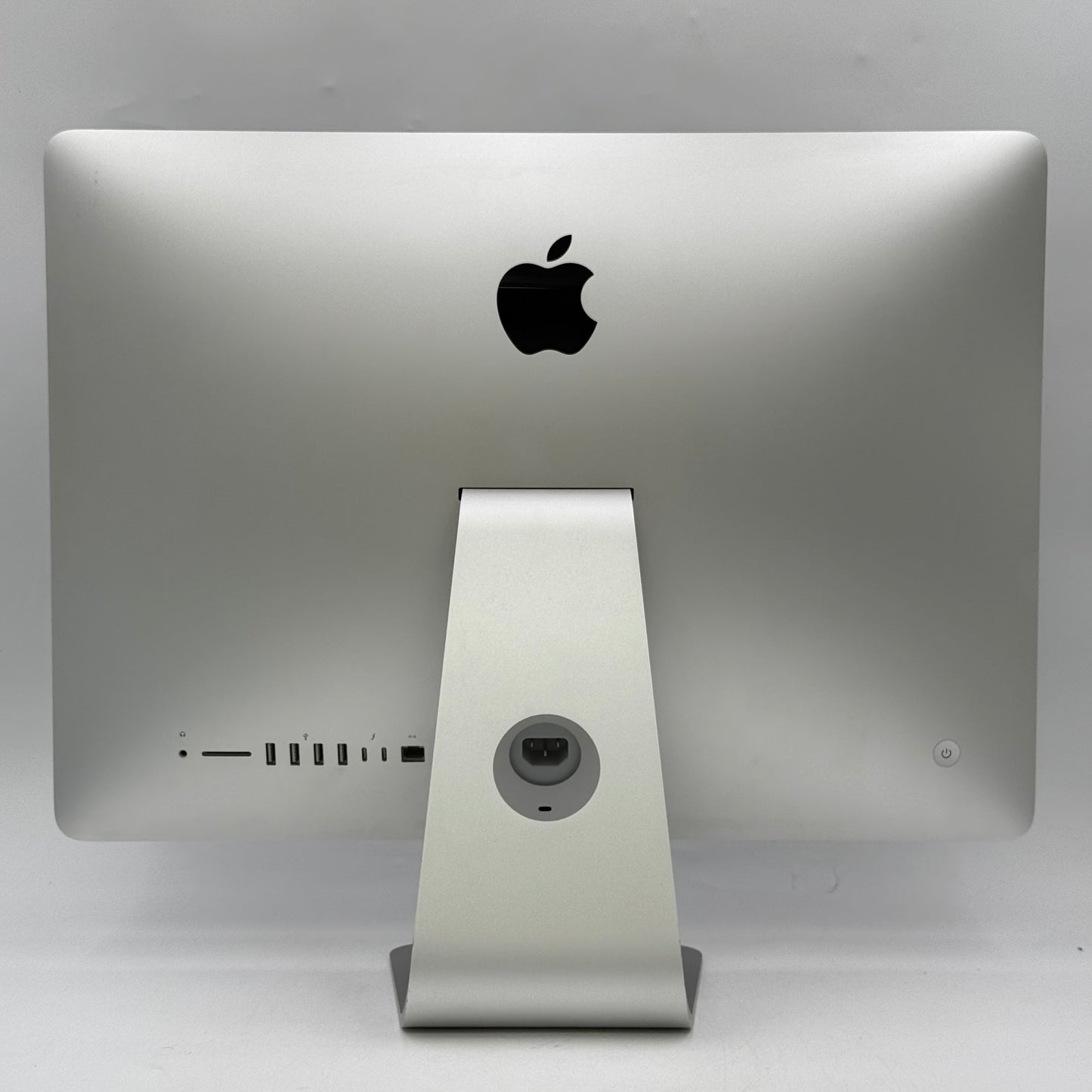 2019 Apple iMac 21.5" i3 3.6GHz 8GB RAM 1TB HDD Silver A2116