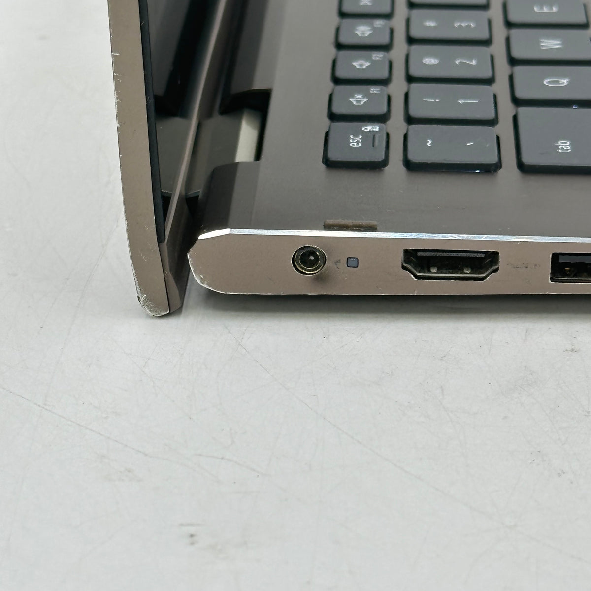 Dell Inspiron 7405 14" Ryzen 5 4500U 2.3GHz 8GB RAM 256GB SSD
