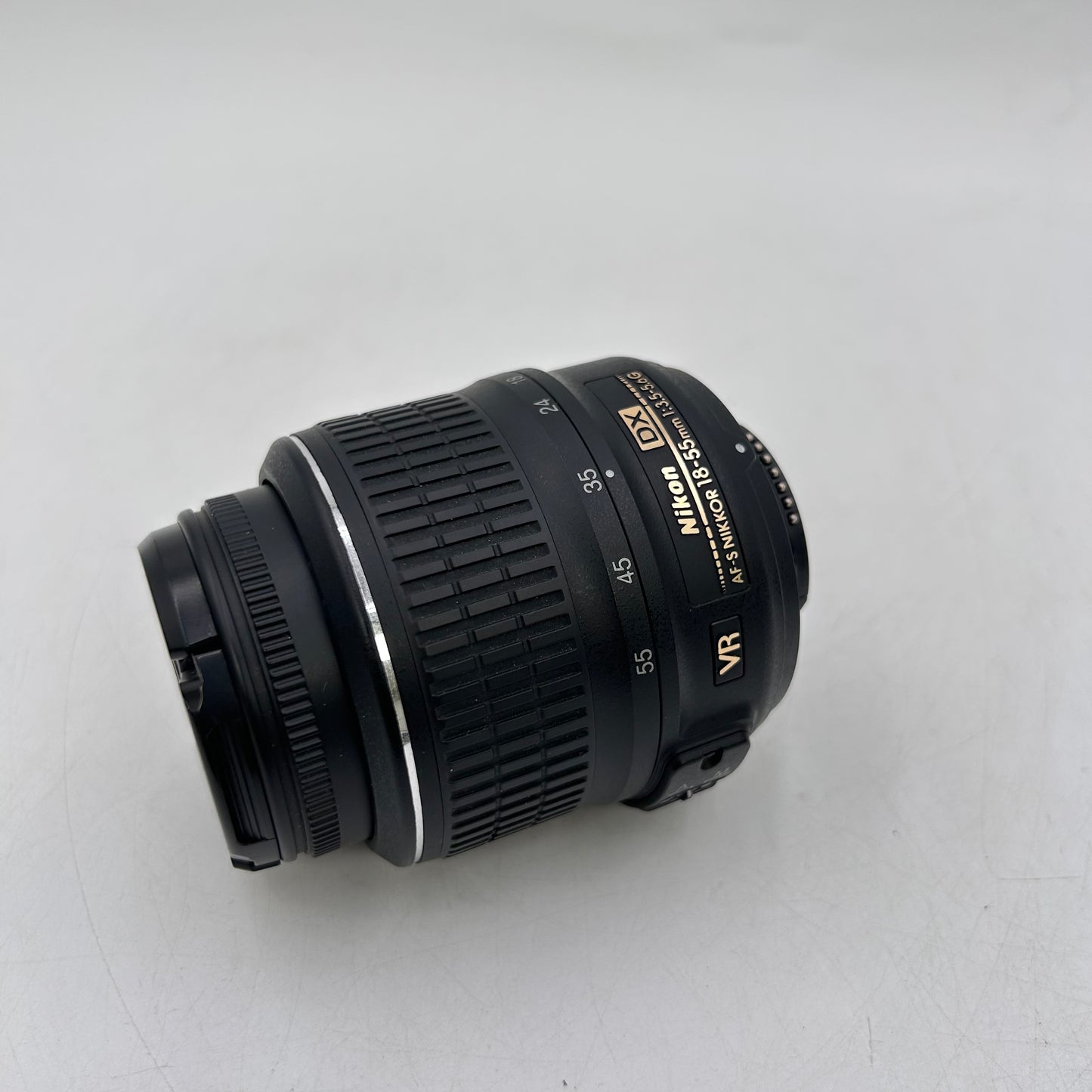 Nikon D5000 13.3MP Digital SLR DSLR Camera w/ Nikkor 18-55mm lens