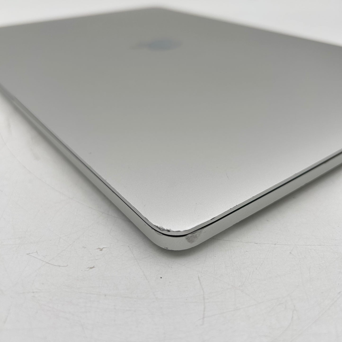 2018 Apple MacBook Pro 15" i7 2.7GHz 16GB RAM 1TB SSD Silver A1990 Read