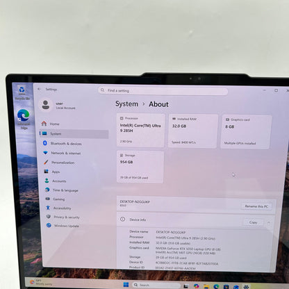 Lenovo Yoga Pro 9 16iah10 16" Core Ultra 9 32GB RAM 1TB SSD GeForce RTX 5050