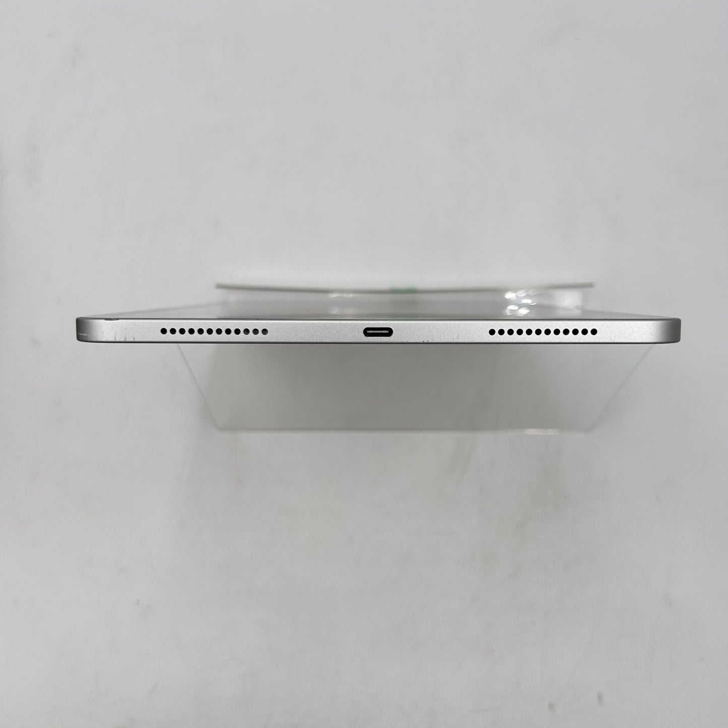 WiFi Only Apple iPad 11" (A16) 128GB Silver MD3Y4LL/A