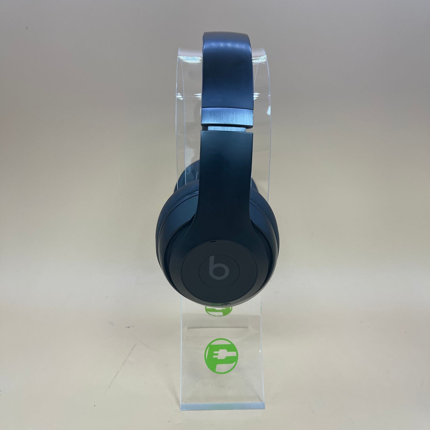 Beats Studio Pro Wireless Over-Ear Bluetooth Headphones Black A2924