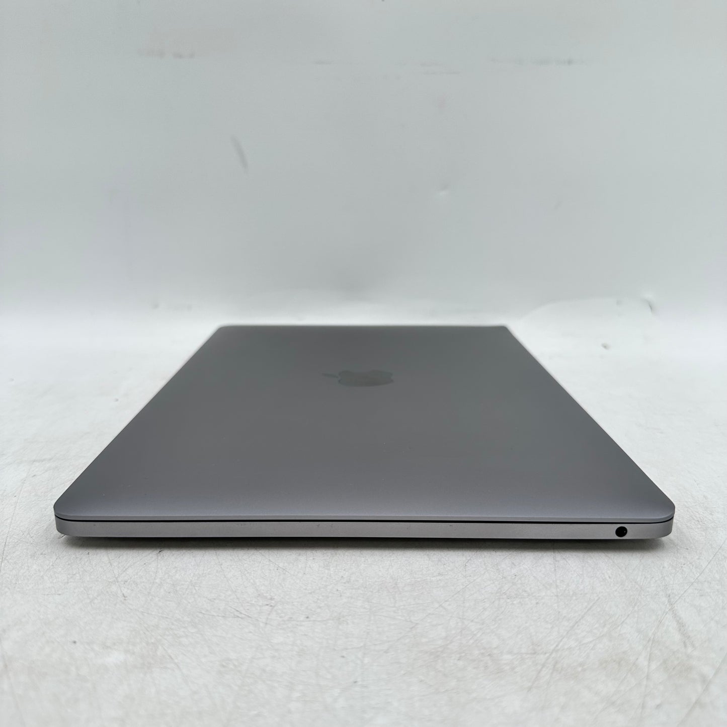 2020 Apple MacBook Pro 13.3" M1 8C GPU 3.2GHz 8GB RAM 512GB SSD MYD92LL/A READ