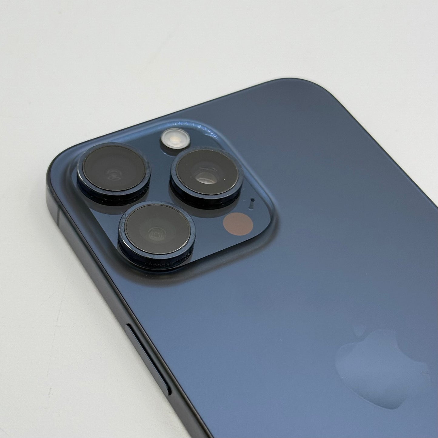 Unlocked Apple iPhone 15 Pro Max 512GB Blue Titanium MU6E3LL/A