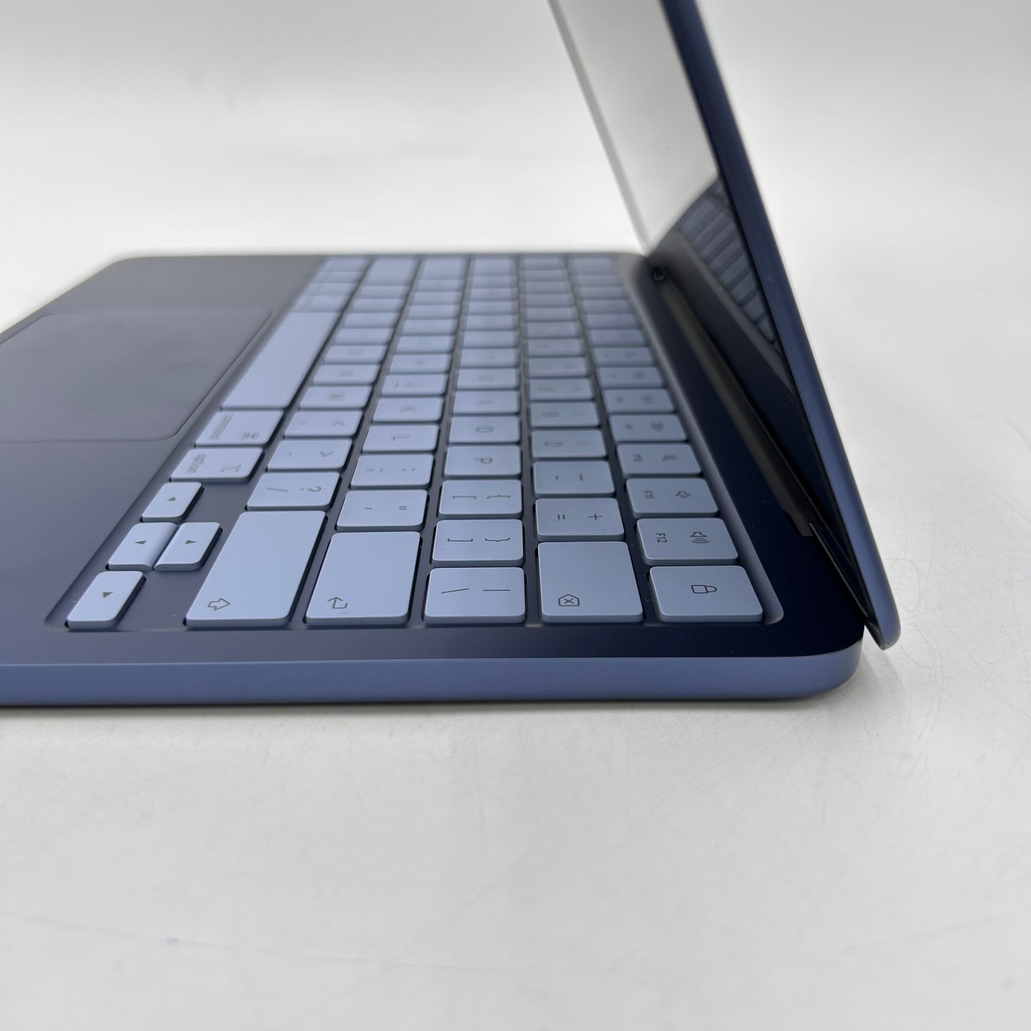 2026 Apple MacBook Neo 13" A18 Pro 5C GPU 4.0GHz 8GB RAM 256GB SSD MHFF4LL/A