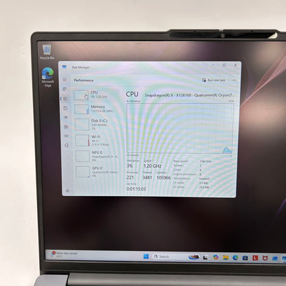 Lenovo IdeaPad Slim 3 15Q8X10 15.3 Snapdragon X  2.9GHz 16GB RAM 256GB SSD