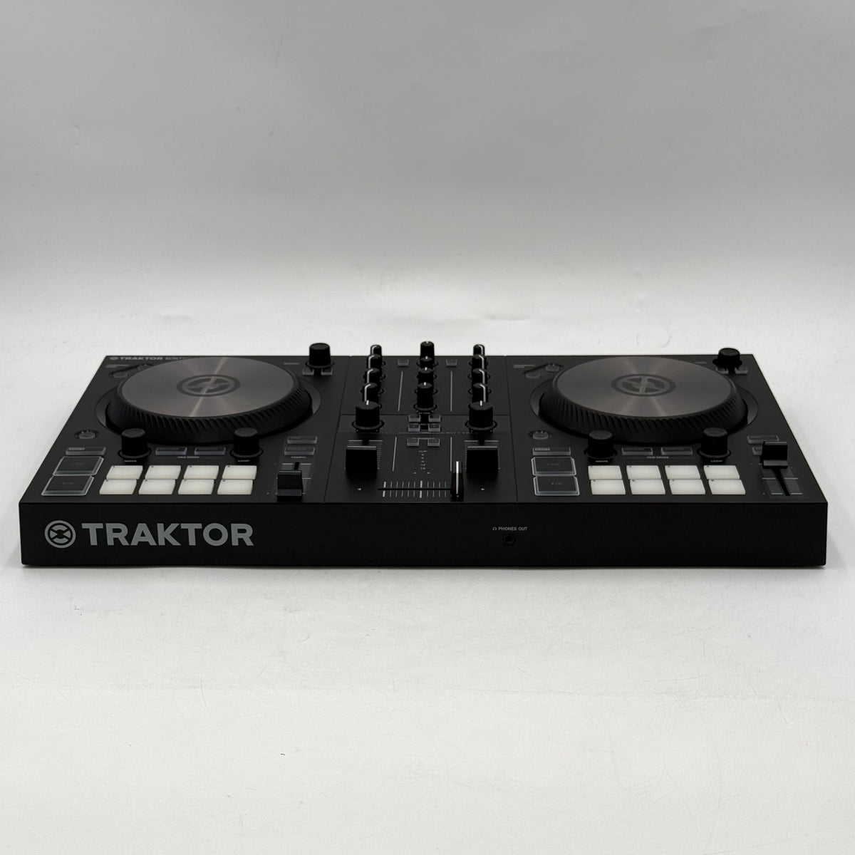 Native Instruments Traktor Kontrol S2 MK3 2-Channel USB DJ Controller
