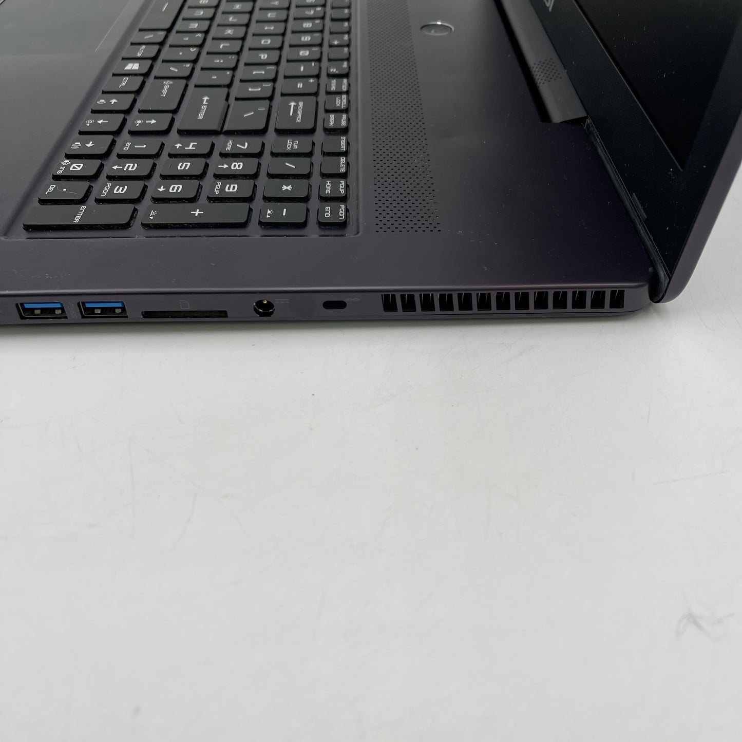 Broken MSI MS-1771 i7-4700HQ 2.4GHz 16GB RAM 128GB SSD 750GB HDD GTX 765M Bad Battery