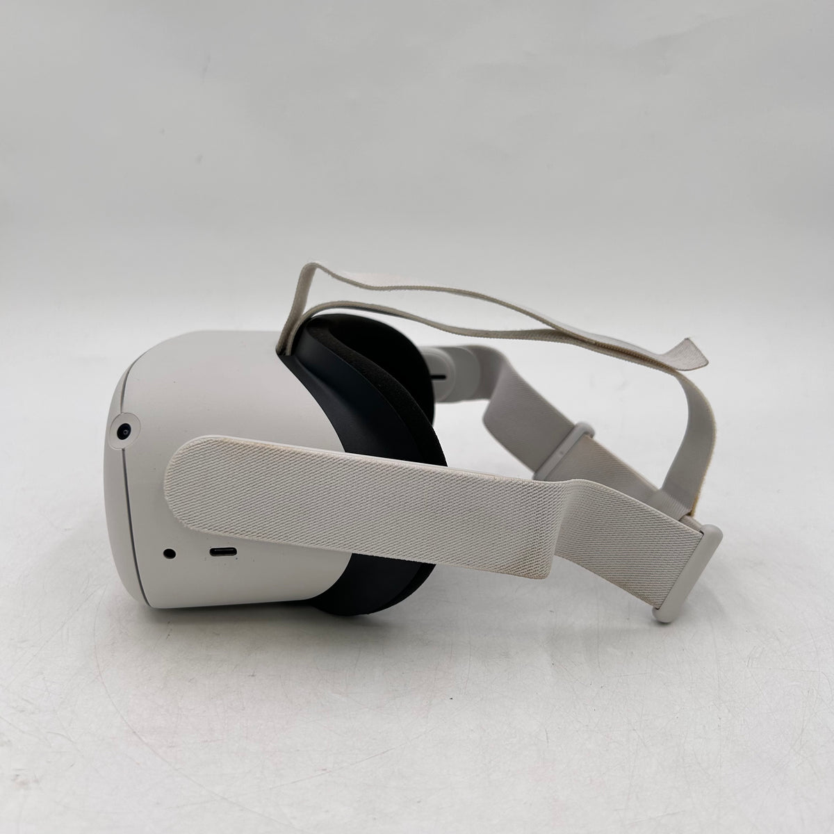 Oculus Quest 2 256GB Standalone All-in-One VR Headset KW49CM