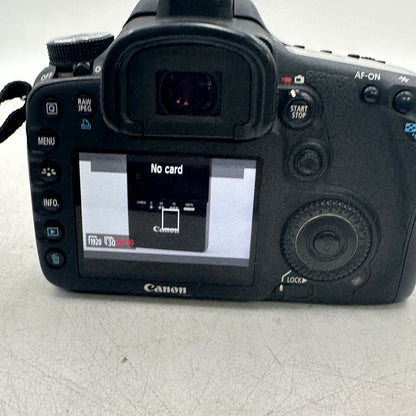 Canon EOS 7D 18.0MP Digital SLR Camera 47463 SC w/ 18-55mm Lens & Extras