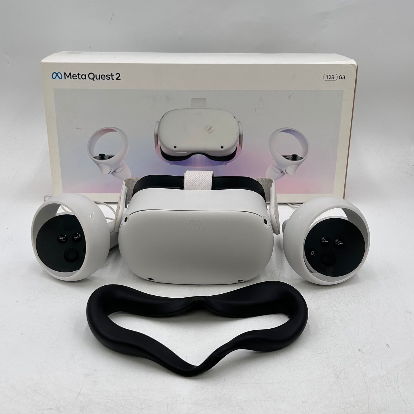 Oculus Quest 2 128GB Standalone All-in-One VR Headset KW49CM