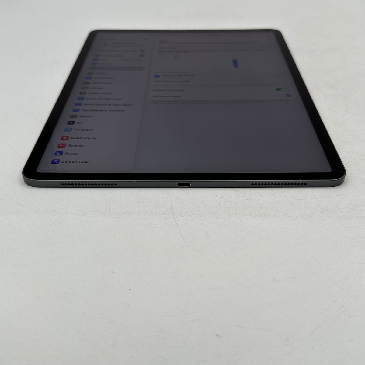 WiFi Only Apple iPad Pro 12.9" 3rd Gen 64GB Space Gray MTEL2LL/A