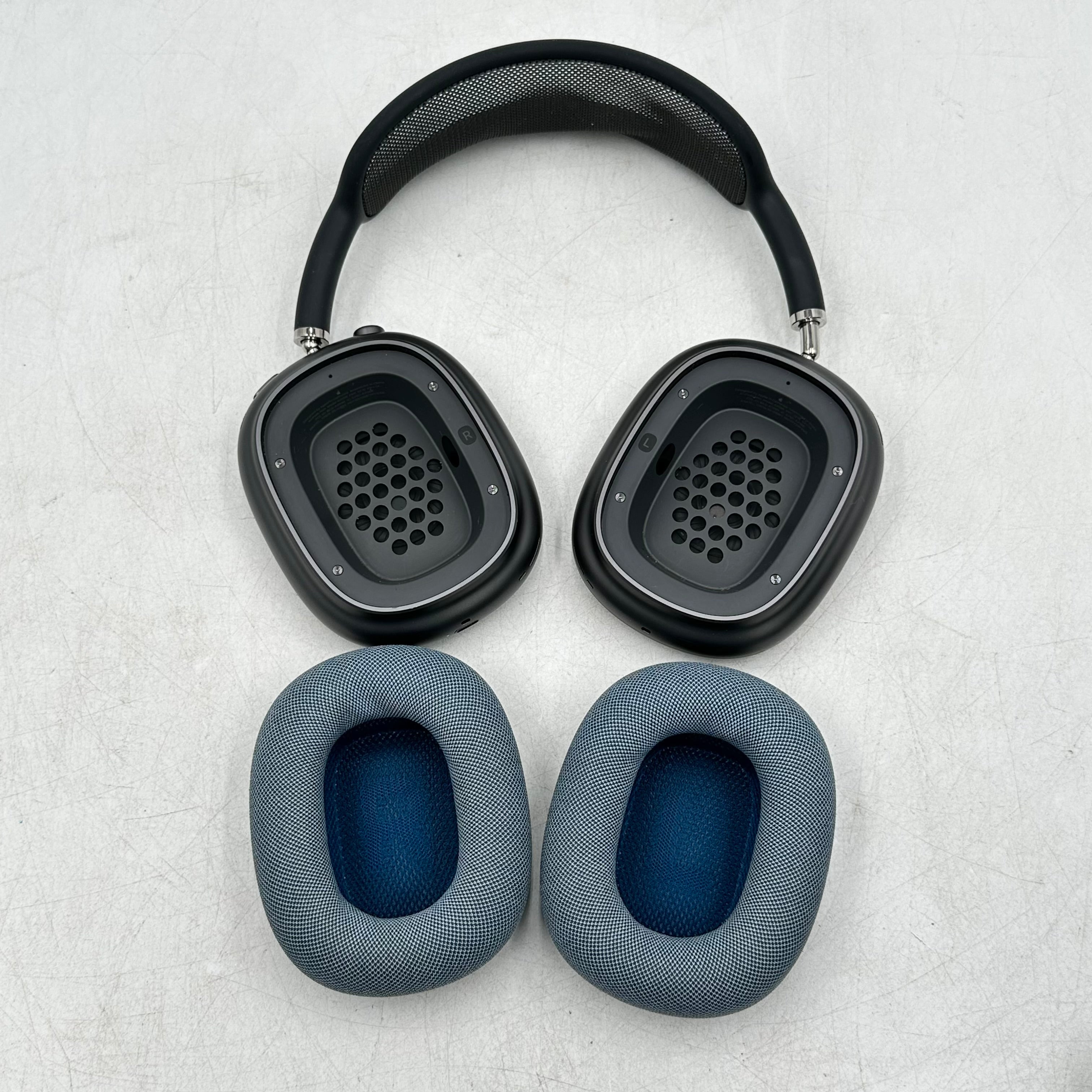 Apple AirPods Max Wireless Over-Ear Headphones Space Gray
