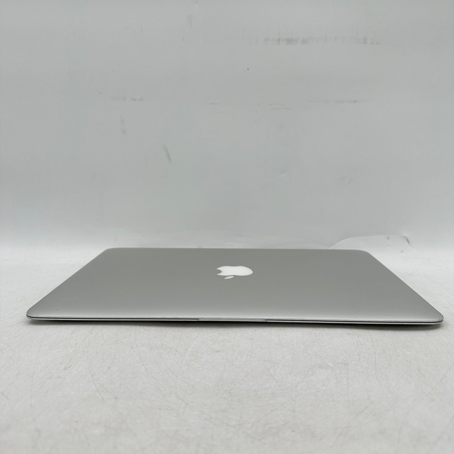 2014 Apple MacBook Air 13.3" i5-4260U 1.4GHz 4GB RAM 128GB SSD Silver A1466