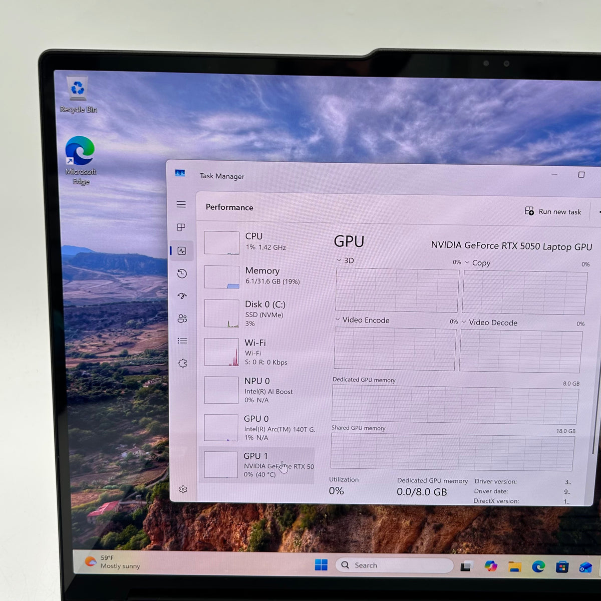 Lenovo Yoga Pro 9 16iah10 16" Core Ultra 9 32GB RAM 1TB SSD GeForce RTX 5050