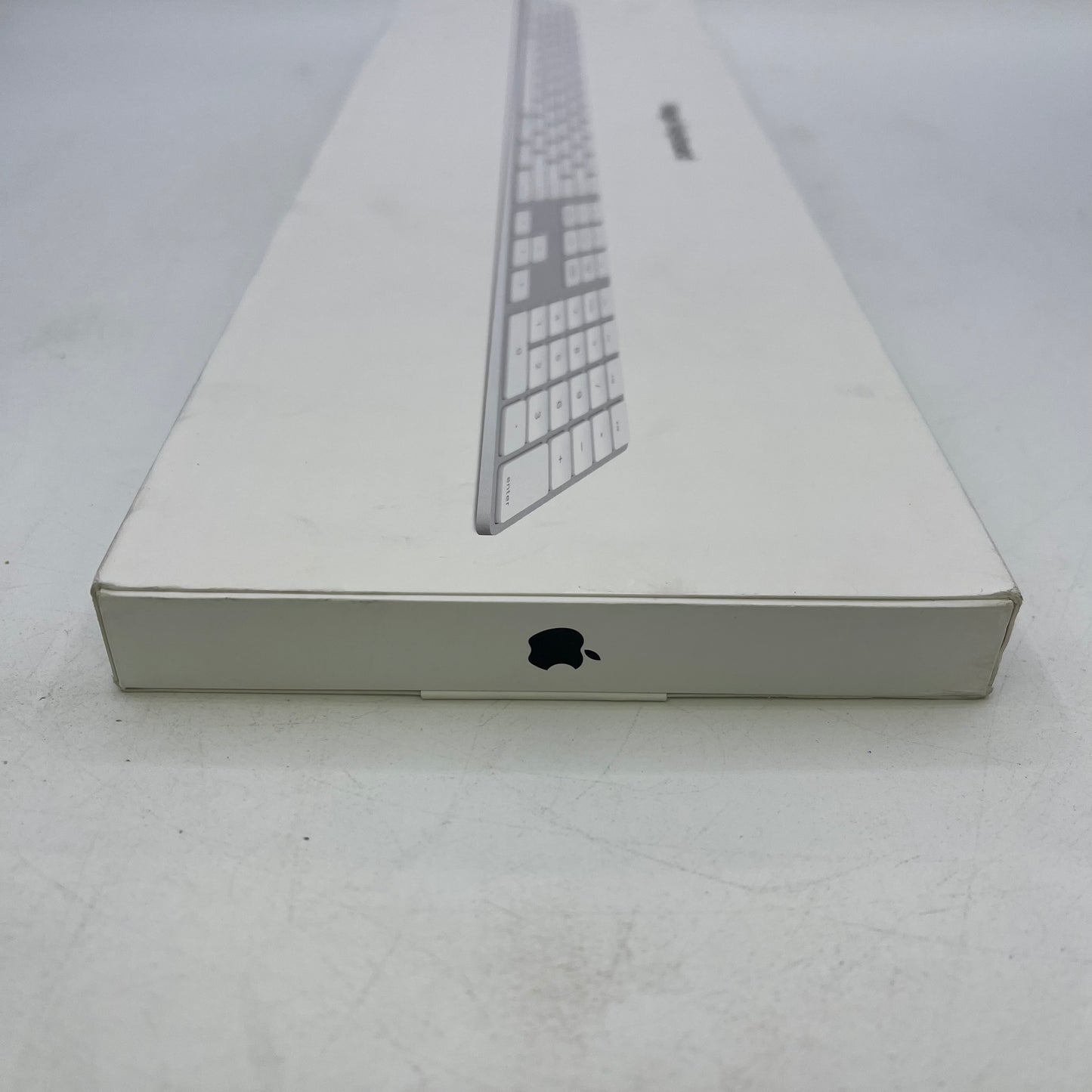 New Apple Magic Keyboard with Numeric Keypad White A1843 Keyboard