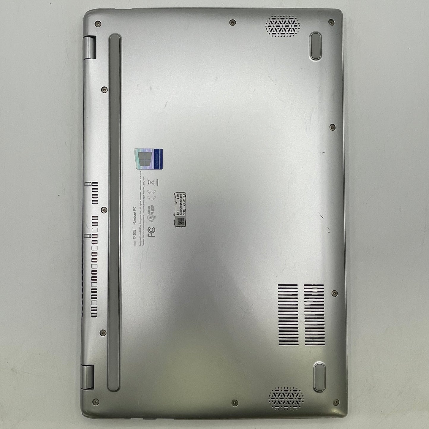 Asus Vivobook 14 X420U 14" i5-8250U 1.6GHz 8GB RAM 128GB SSD