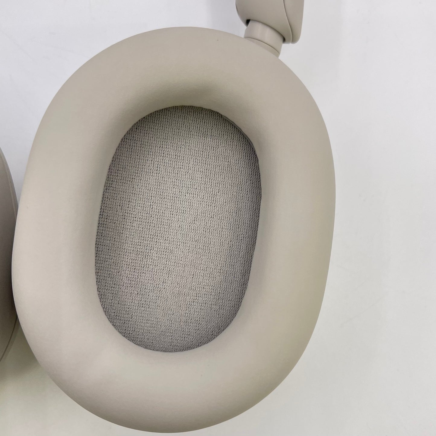 Sony WH-1000XM5 Wireless Noise Canceling Stereo Over Ear Headset Silver YY2954