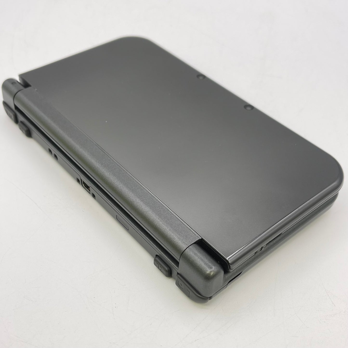 Nintendo 3DS XL Handheld Game Console RED-001 Metallic Gray