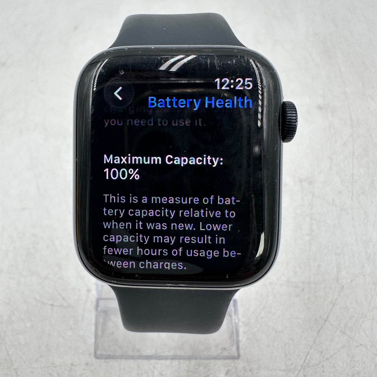 GPS Only Apple Watch SE 2nd Gen 44MM Black Aluminum Black Sport Band A2723