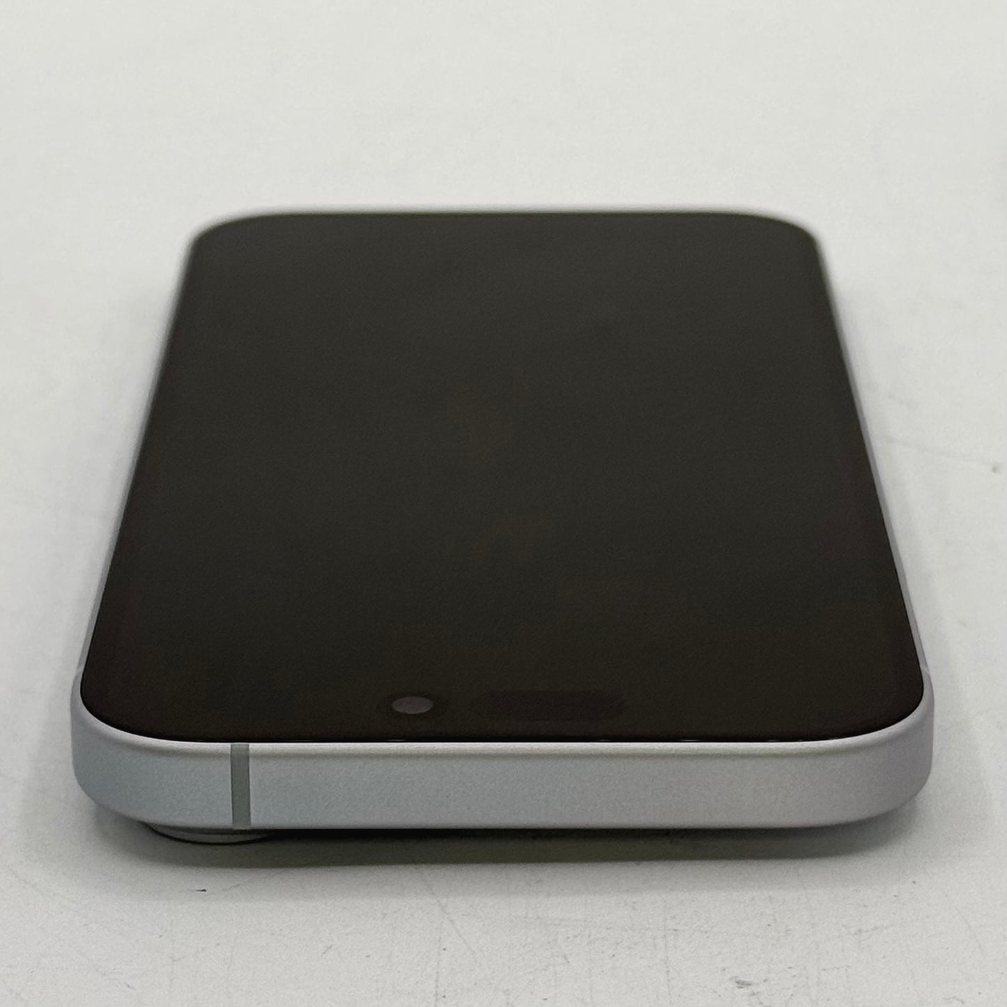 Factory Unlocked Apple iPhone 15 256GB Blue MTM73LL/A