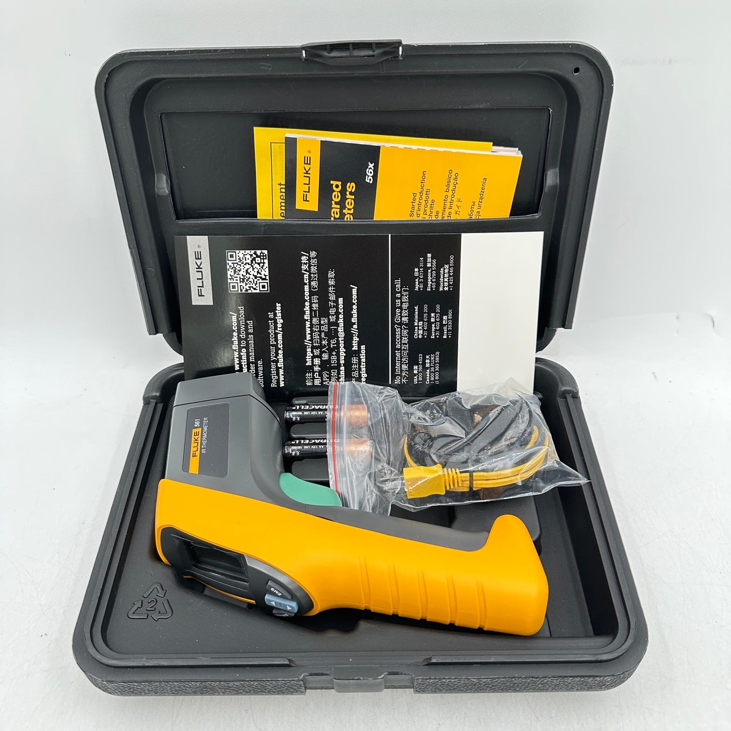 New Fluke 5065882 1.5 V 561 Infrared and Contact Thermometer