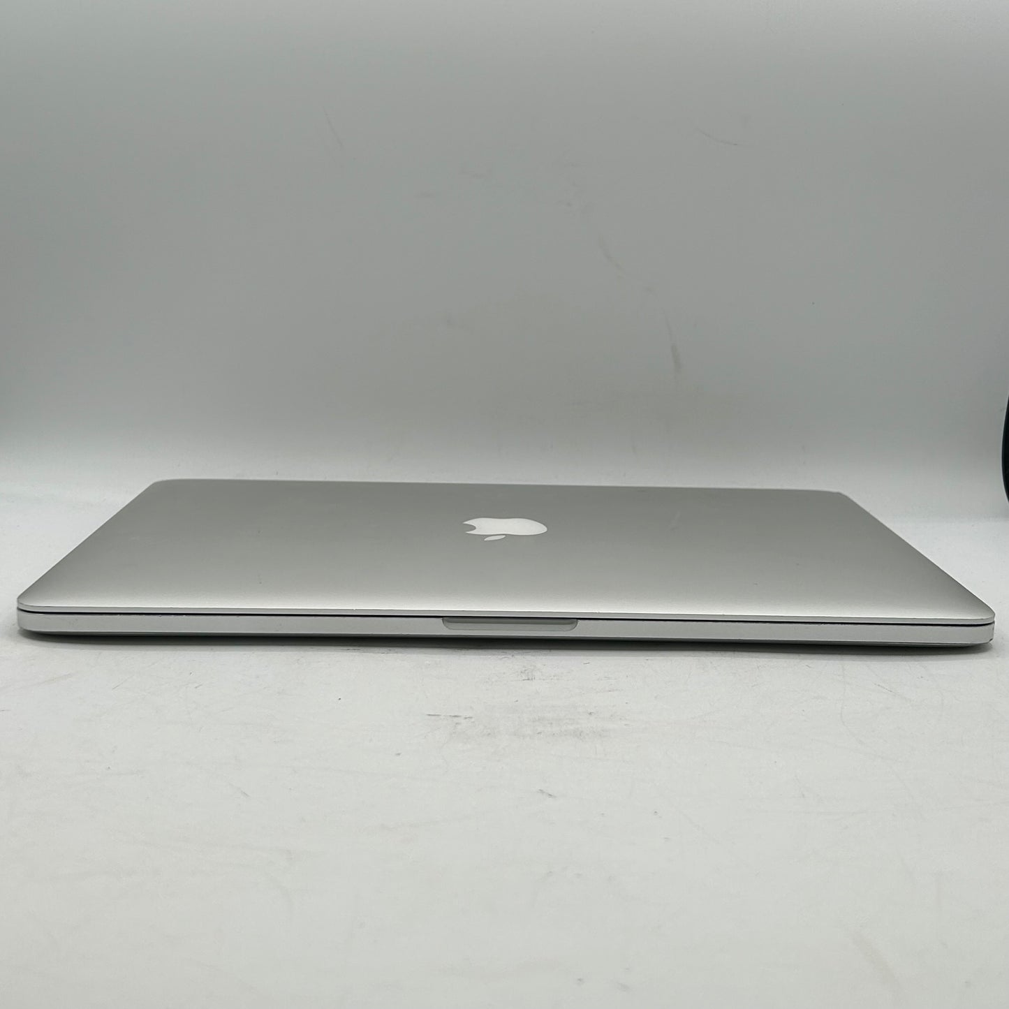 2015 Apple MacBook Pro 15.4" i7 2.2GHz 16GB RAM 256GB Flash Storage A1398 Cracked