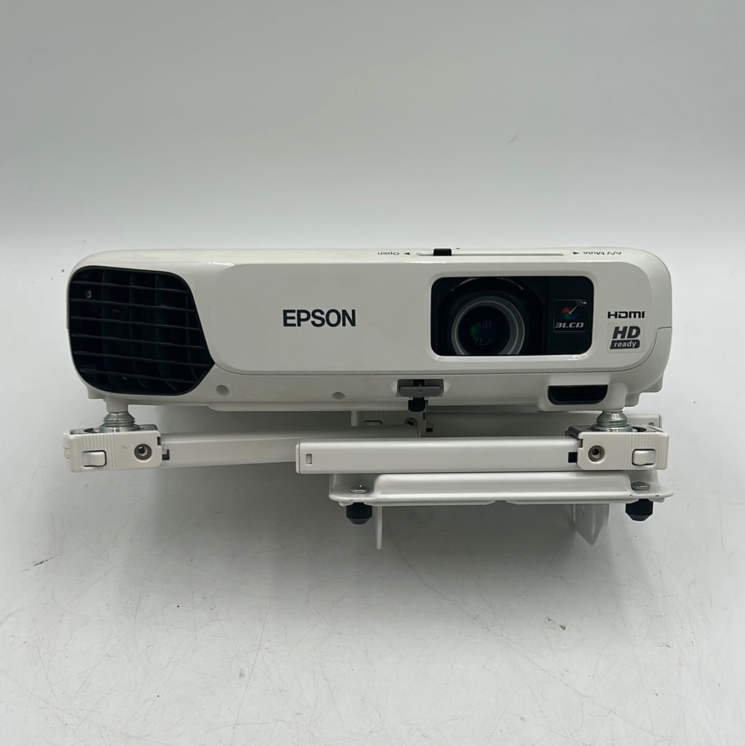 Epson EX3220 800 x 600 3,000 Lumens 3LCD Projector with mount