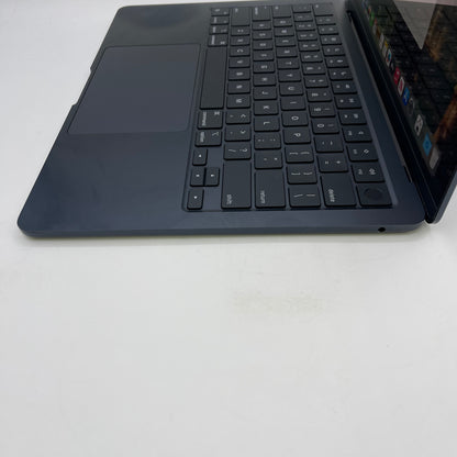 2022 Apple MacBook Air 13.6" M2 8C GPU 3.5GHz 16GB RAM 256GB SSD A2681