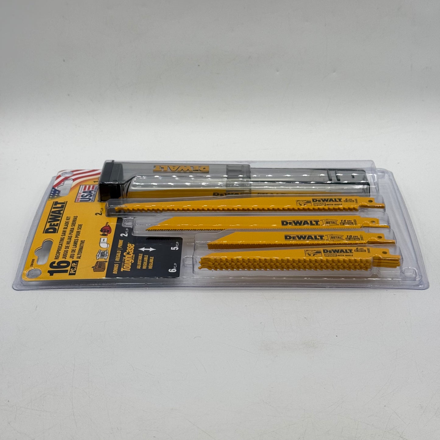 New DeWalt DW4899 16-Piece Reciprocating Saw Blade Kit With Case