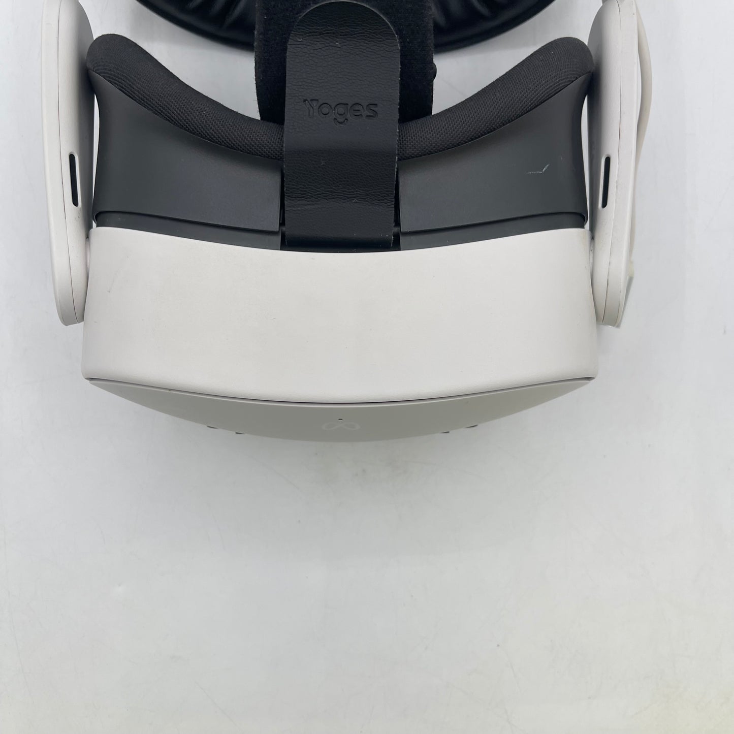 Meta Quest 3S 128GB Standalone All-in-One VR Headset P97