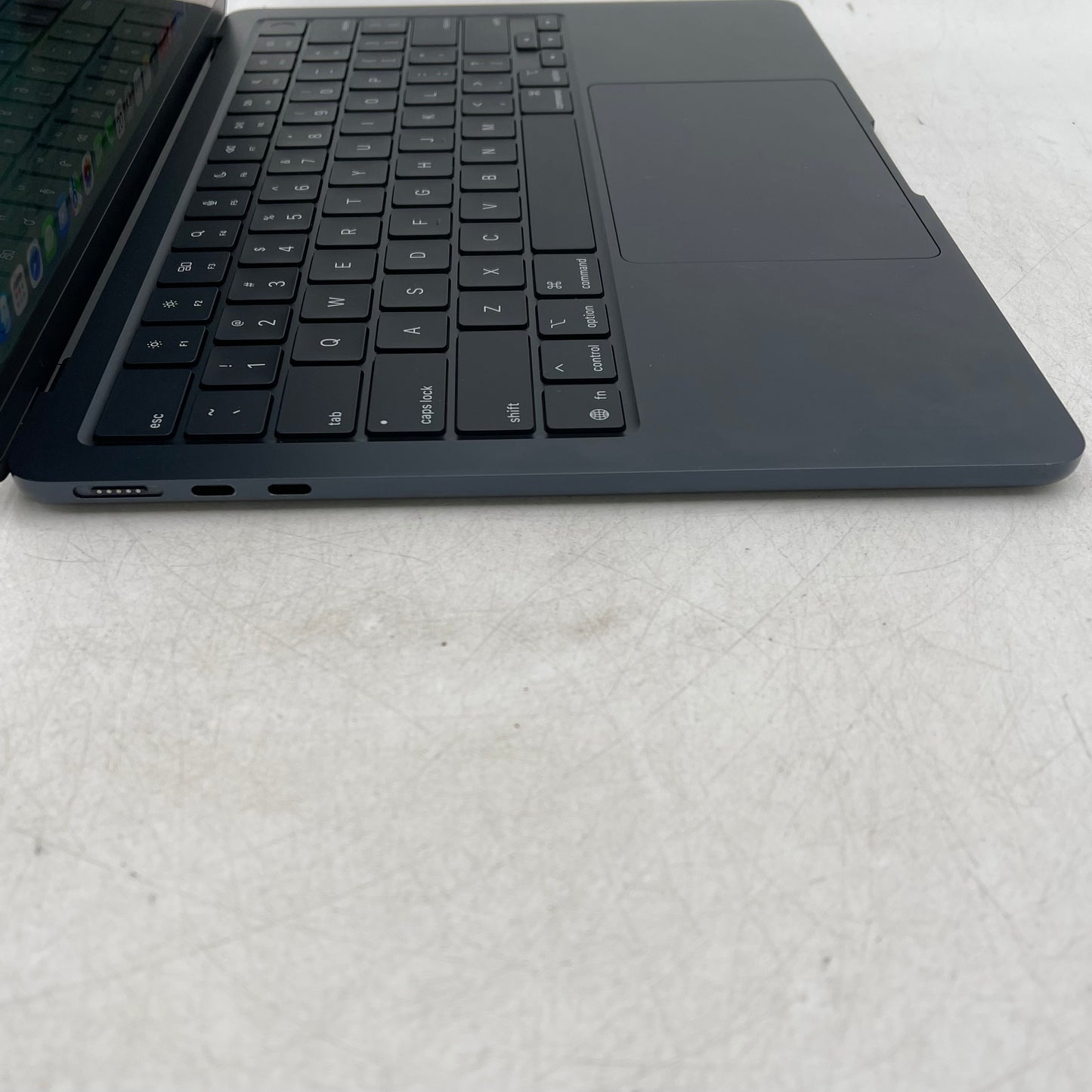 2025 Apple MacBook Air 13.6" M4 8C GPU 4.5GHz 16GB RAM 256GB SSD A3240